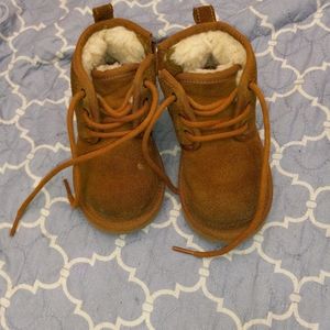 UGG

Neumel II Infant Boots

Chestnut